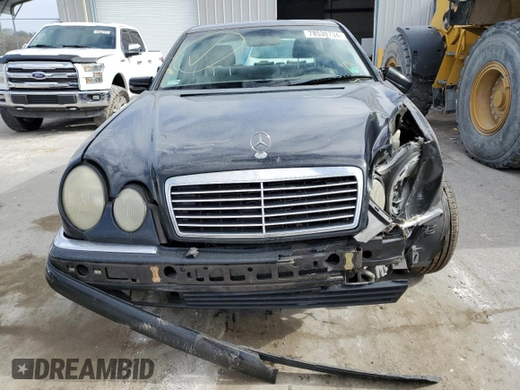 1998 Mercedes-Benz E-Class with VIN WDBJF65F9WA634931, listed as a Copart auction lot 87045104 with 188,331 mi miles and Salvage Title. Bid and sale history available at carsss.com. Image 5.