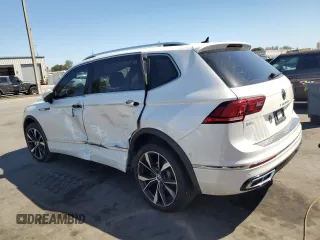 2024 Volkswagen Tiguan SEL R-Line with VIN 3VV4B7AX9RM043389, listed as a Copart auction lot 48455955 with 8,707 mi miles and Salvage title. Bid and sale history available at DreamBid. Image 2.