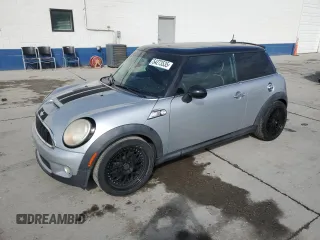 2008 MINI Hardtop S with VIN WMWMF73598TT87302, listed as a Copart auction lot 54273535 with 150,683 mi miles and Salvage Title. Bid and sale history available at DreamBid. Image 1.