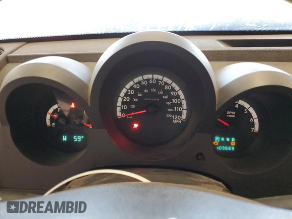 2010 Dodge Nitro SE z VIN 1D4PU2GK9AW141981, wystawiony jako Copart lot #53954265 z przebiegiem 109 669 mil mil oraz Szkoda całkowita • Salvage title. Historia ofert i sprzedaży dostępna na DreamBid. Obrazek 9.