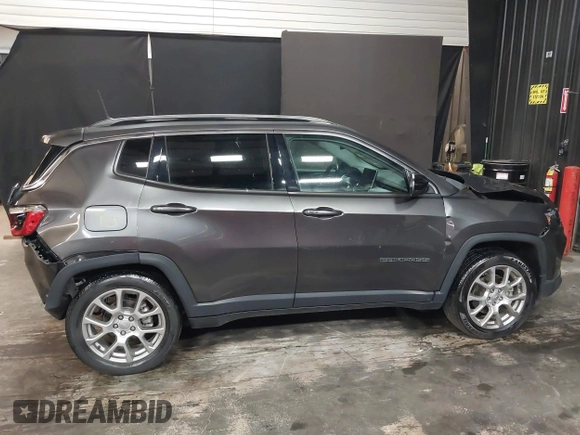 2022 Jeep Compass Latitude Lux с VIN 3C4NJDFB0NT117963, выставлен на аукционе IAAI как лот 42146133 с пробегом 57 003 миль миль и . История ставок и продаж доступна на DreamBid. Изображение 13.