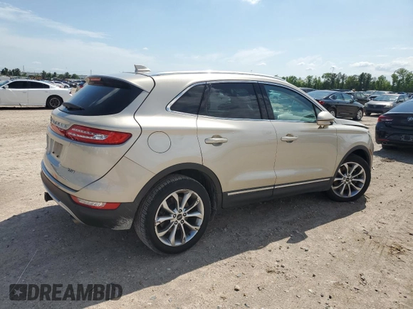 2017 Lincoln MKC Select z VIN 5LMCJ2C96HUL19657, wystawiony jako Copart lot #54157965 z przebiegiem 142 646 mil mil oraz Szkoda całkowita • Salvage title. Historia ofert i sprzedaży dostępna na DreamBid. Obrazek 3.
