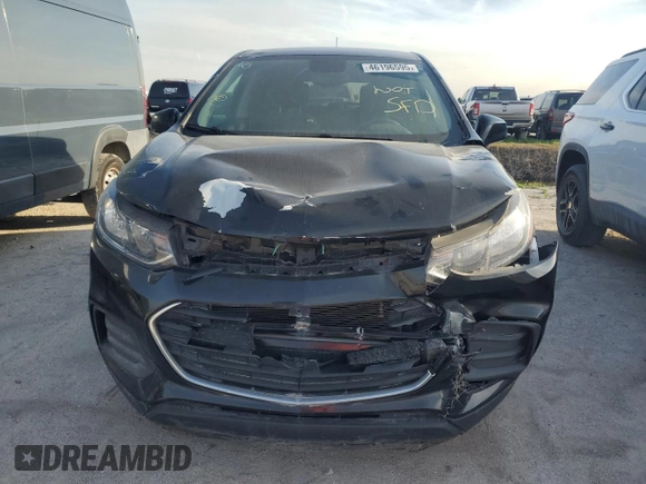 2021 Chevrolet Trax LS z VIN KL7CJKSB5MB303139, wystawiony jako Copart lot #46196595 z przebiegiem 59 255 mil mil oraz Szkoda całkowita • Salvage title. Historia ofert i sprzedaży dostępna na DreamBid. Obrazek 5.
