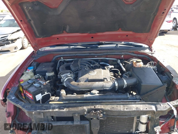 2015 Nissan Frontier SV z VIN 1N6AD0ER3FN721213, wystawiony jako IAAI lot #41982229 z przebiegiem 139 099 mil mil oraz . Historia ofert i sprzedaży dostępna na DreamBid. Obrazek 10.