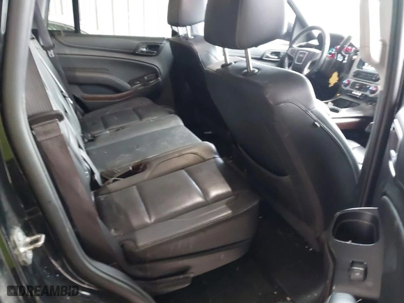 2017 GMC Yukon SLT with VIN 1GKS2BKC6HR171918, listed as a IAAI auction lot 41553393 with 106,766 mi miles. Bid and sale history available at carsss.com. Image 8.