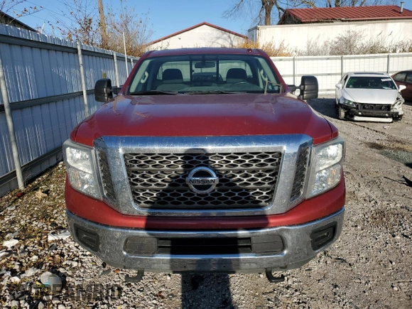 2017 Nissan Titan with VIN 1N6BA1R97HN520169, listed as a Copart auction lot 82783774 with 203,684 mi miles and Salvage title. Bid and sale history available at DreamBid. Image 5.