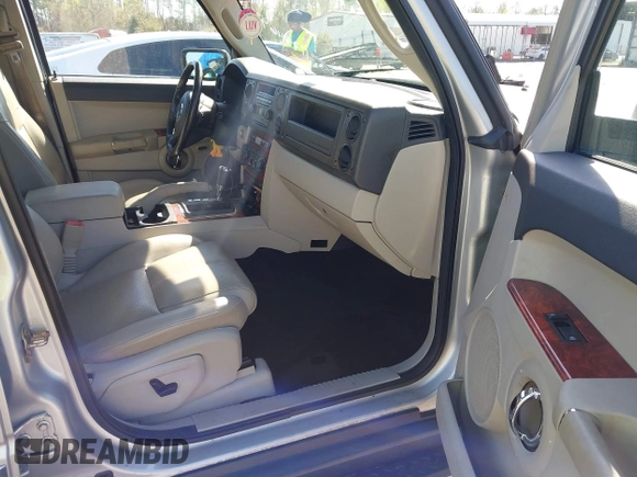 2006 Jeep Commander Limited with VIN 1J8HH58256C286460, listed as a IAAI auction lot 41784696 with 72,889 mi miles and . Bid and sale history available at DreamBid. Image 5.