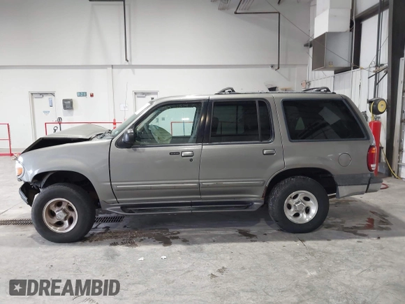 2001 Ford Explorer XLT with VIN 1FMZU73E01ZA25789, listed as a IAAI auction lot 41948762 with 178,920 mi miles and . Bid and sale history available at DreamBid. Image 15.