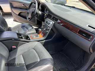 2007 Volvo S80 V8 with VIN YV1AH852471023365, listed as a IAAI auction lot 42123601 with 181,428 mi miles. Bid and sale history available at carsss.com. Image 5.