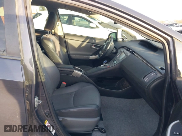 2015 Toyota Prius Four z VIN JTDKN3DU3F0443776, wystawiony jako IAAI lot #41349500 z przebiegiem 244 170 mil mil oraz . Historia ofert i sprzedaży dostępna na DreamBid. Obrazek 5.