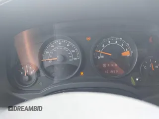 2015 Jeep Patriot Sport с VIN 1C4NJPBA6FD318661, выставлен на аукционе IAAI как лот 42504234 с пробегом 161 853 миль миль и . История ставок и продаж доступна на DreamBid. Изображение 7.