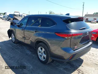 2021 Toyota Highlander L with VIN 5TDZZRAH3MS034975, listed as a IAAI auction lot 39170135 with 86,052 mi miles and . Bid and sale history available at DreamBid. Image 3.