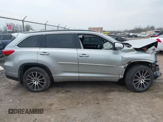 2018 Toyota Highlander SE with VIN 5TDJZRFH3JS903348, listed as a IAAI auction lot 42132056 with 115,384 mi miles and . Bid and sale history available at DreamBid. Image 14.