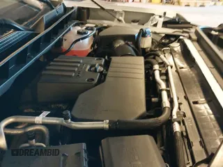 2025 GMC Sierra 1500 Elevation z VIN 1GTPUJEK0SZ107292, wystawiony jako IAAI lot #41739344 z przebiegiem 4 072 mil mil oraz . Historia ofert i sprzedaży dostępna na DreamBid. Obrazek 19.