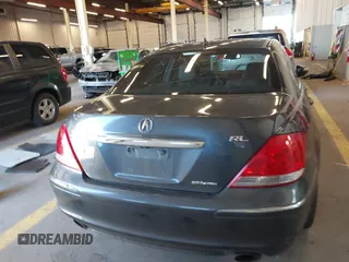2006 Acura RL with VIN JH4KB165X6C006146, listed as a IAAI auction lot 41734990 with 172,362 mi miles and . Bid and sale history available at DreamBid. Image 17.