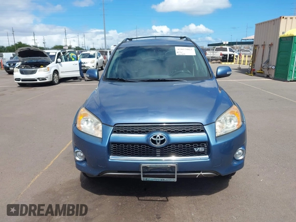 2010 Toyota RAV4 Limited с VIN JTMYK4DVXA5027222, выставлен на аукционе IAAI как лот 42057063 с пробегом 135 259 миль миль и . История ставок и продаж доступна на DreamBid. Изображение 12.