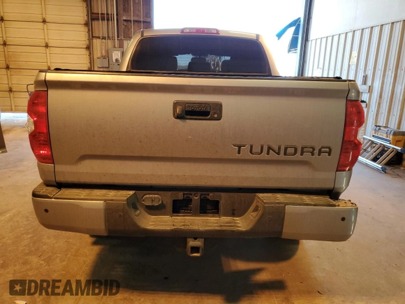 2015 Toyota Tundra Platinum z VIN 5TFGY5F11FX188886, wystawiony jako Copart lot #86793534 z przebiegiem 107 043 mil mil oraz Szkoda całkowita • Salvage title. Historia ofert i sprzedaży dostępna na DreamBid. Obrazek 6.