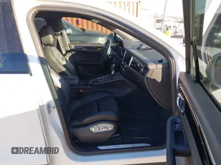 2019 Porsche Macan S с VIN WP1AB2A57KLB30457, выставлен на аукционе IAAI как лот 41434892 с пробегом 28 141 миль миль и . История ставок и продаж доступна на DreamBid. Изображение 5.