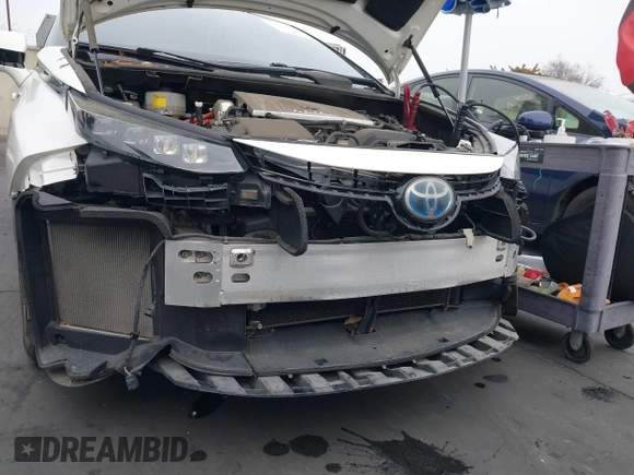2016 Toyota Mirai with VIN JTDBVRBD0GA000440, listed as a IAAI auction lot 41247558 with 49,981 mi miles and . Bid and sale history available at DreamBid. Image 6.
