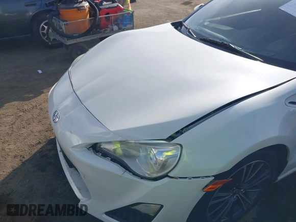 2015 Scion FR-S z VIN JF1ZNAA13F8713996, wystawiony jako IAAI lot #41189792 z przebiegiem 92 730 mil mil oraz . Historia ofert i sprzedaży dostępna na DreamBid. Obrazek 6.