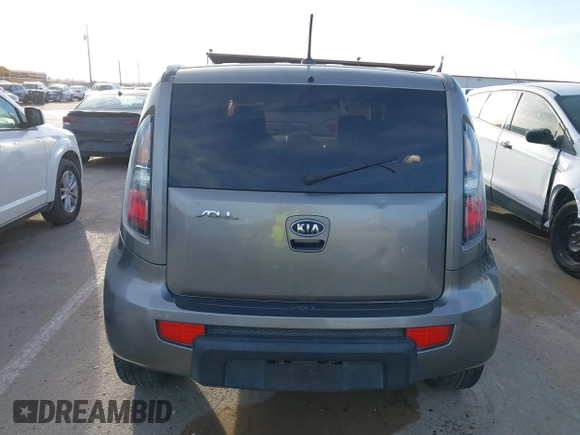 2011 Kia Soul + with VIN KNDJT2A27B7215666, listed as a IAAI auction lot 41600060 with 185,480 mi miles. Bid and sale history available at carsss.com. Image 16.