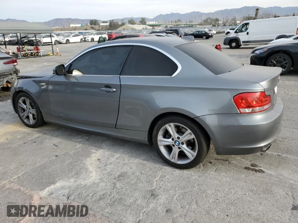 2012 BMW 1 Series 128i с VIN WBAUP9C52CVL91861, выставлен на аукционе Copart как лот 83647764 с пробегом 136 735 миль миль и Списание • Salvage title. История ставок и продаж доступна на DreamBid. Изображение 2.