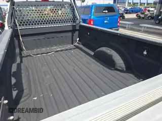 2018 Ford F-250 XL with VIN 1FT7W2A6XJEB99400, listed as a IAAI auction lot 42849106 with 86,965 mi miles and . Bid and sale history available at DreamBid. Image 3.