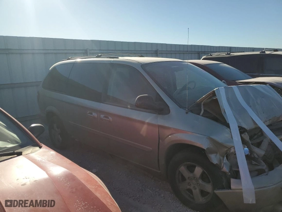 2006 Dodge Grand Caravan SXT with VIN 2D4GP44L36R868114, listed as a Copart auction lot 48635615 with 190,739 mi miles and Salvage Title. Bid and sale history available at carsss.com. Image 4.