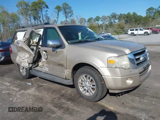 2008 Ford Expedition SSV с VIN 1FMFU15558LA15589, выставлен на аукционе IAAI как лот 41780500 с пробегом 207 045 миль миль и . История ставок и продаж доступна на DreamBid. Изображение 1.