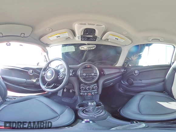 2015 MINI Hardtop с VIN WMWXM5C53F3A97113, выставлен на аукционе Copart как лот 53261385 с пробегом 43 053 миль миль и Списание • Salvage title. История ставок и продаж доступна на DreamBid. Изображение 16.