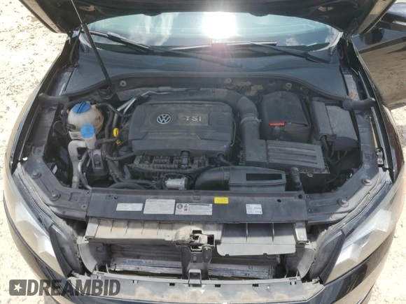 2014 Volkswagen Passat S z VIN 1VWAT7A30EC078066, wystawiony jako Copart lot #58312015 z przebiegiem 123 397 mil mil oraz Szkoda całkowita • Salvage title. Historia ofert i sprzedaży dostępna na DreamBid. Obrazek 11.