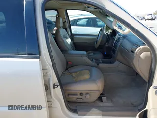2005 Mercury Mountaineer z VIN 4M2DU66E85ZJ21156, wystawiony jako IAAI lot #42198864 z przebiegiem 267 555 mil mil oraz . Historia ofert i sprzedaży dostępna na DreamBid. Obrazek 5.