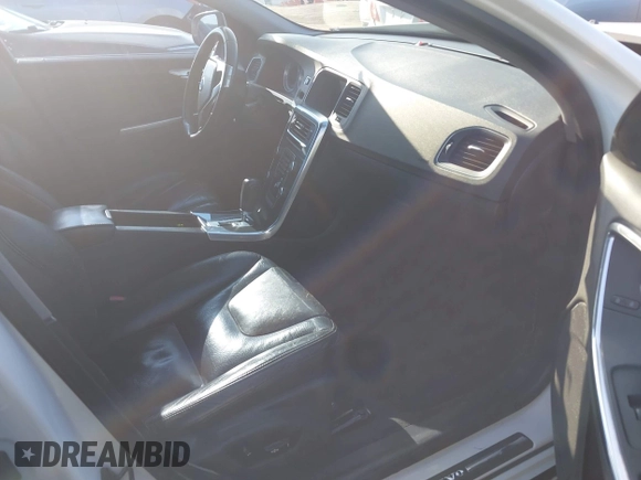 2012 Volvo S60 T5 с VIN YV1622FS0C2056306, выставлен на аукционе IAAI как лот 42394014 с пробегом 152 329 миль миль и . История ставок и продаж доступна на DreamBid. Изображение 5.