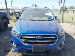 2019 Ford Escape SE with VIN 1FMCU0GD1KUB00318, listed as a IAAI auction lot 42059468 with 1 mi miles. Bid and sale history available at carsss.com. Image 6.