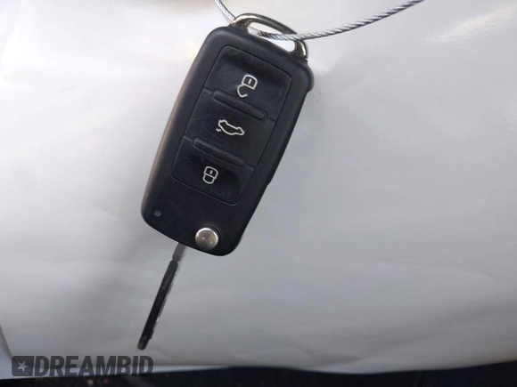 2014 Volkswagen Jetta SE с VIN 3VWD17AJ9EM420615, выставлен на аукционе IAAI как лот 42521817 с пробегом 95 433 миль миль и . История ставок и продаж доступна на DreamBid. Изображение 11.