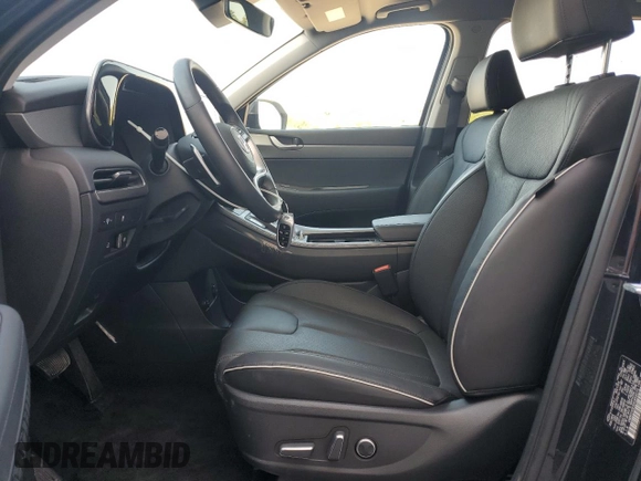 2025 Hyundai Palisade SEL z VIN KM8R24GE8SU853215, wystawiony jako Copart lot #53134945 z przebiegiem 11 357 mil mil oraz Szkoda całkowita • Salvage title. Historia ofert i sprzedaży dostępna na DreamBid. Obrazek 7.