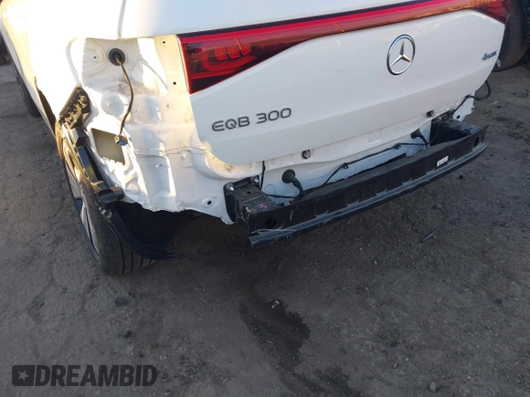 2023 Mercedes-Benz EQB 300 z VIN W1N9M0KB1PN065326, wystawiony jako IAAI lot #41074399 z przebiegiem 11 421 mil mil oraz . Historia ofert i sprzedaży dostępna na DreamBid. Obrazek 6.