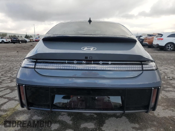 2023 Hyundai Ioniq 6 SEL z VIN KMHM34AA6PA053390, wystawiony jako Copart lot #55862745 z przebiegiem 19 613 mil mil oraz Szkoda całkowita • Salvage title. Historia ofert i sprzedaży dostępna na DreamBid. Obrazek 6.