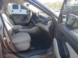 2021 Toyota Highlander L with VIN 5TDZZRAH4MS068164, listed as a IAAI auction lot 42324216 with 257,056 mi miles and . Bid and sale history available at DreamBid. Image 5.