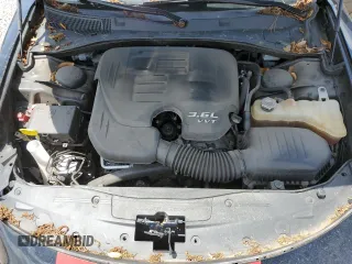 2019 Dodge Charger SXT z VIN 2C3CDXBG2KH696352, wystawiony jako Copart lot #53787995 z przebiegiem 85 127 mil mil oraz Szkoda całkowita • Salvage title. Historia ofert i sprzedaży dostępna na DreamBid. Obrazek 11.
