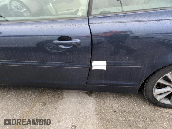2013 Volvo C70 T5 with VIN YV1672MC2DJ139305, listed as a Copart auction lot 75049004 with 0 mi miles and Non Repairable. Bid and sale history available at carsss.com. Image 12.