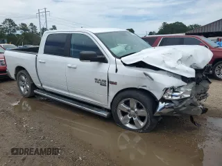 2019 Ram 1500 Big Horn z VIN 1C6RR6LT7KS675686, wystawiony jako Copart lot #58254805 z przebiegiem 97 850 mil mil oraz Szkoda całkowita • Salvage title. Historia ofert i sprzedaży dostępna na DreamBid. Obrazek 4.