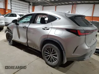 2022 Lexus NX 250 z VIN 2T2ADCEZ1NC002270, wystawiony jako Copart lot #89182415 z przebiegiem 41 434 mil mil oraz Szkoda całkowita • Salvage title. Historia ofert i sprzedaży dostępna na DreamBid. Obrazek 2.