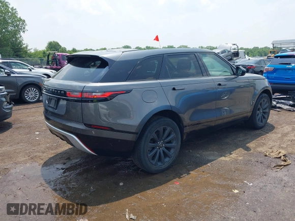 2019 Land Rover Range Rover Velar R-Dynamic SE z VIN SALYL2EX2KA793688, wystawiony jako IAAI lot #42321102 z przebiegiem 37 532 mil mil oraz . Historia ofert i sprzedaży dostępna na DreamBid. Obrazek 4.