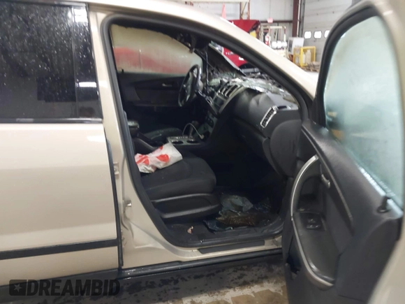 2010 GMC Acadia SL with VIN 1GKLVKED9AJ129036, listed as a IAAI auction lot 42586492 with Not provided miles and . Bid and sale history available at DreamBid. Image 5.