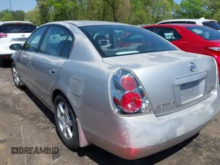 2005 Nissan Altima S z VIN 1N4AL11D45C160770, wystawiony jako IAAI lot #41977821 z przebiegiem 220 067 mil mil oraz . Historia ofert i sprzedaży dostępna na DreamBid. Obrazek 3.
