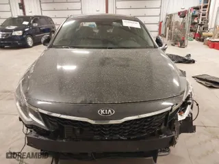 2019 Kia Optima LX with VIN 5XXGT4L36KG293858, listed as a IAAI auction lot 41490248 with 80,739 mi miles. Bid and sale history available at carsss.com. Image 12.