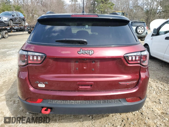 2022 Jeep Compass Trailhawk z VIN 3C4NJDDB3NT229952, wystawiony jako Copart lot #50379625 z przebiegiem 17 737 mil mil oraz Szkoda całkowita • Salvage title. Historia ofert i sprzedaży dostępna na DreamBid. Obrazek 6.