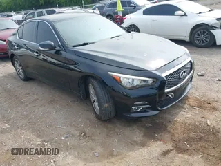 2015 Infiniti Q50 Premium z VIN JN1BV7AR8FM424093, wystawiony jako IAAI lot #42497093 z przebiegiem 105 880 mil mil oraz . Historia ofert i sprzedaży dostępna na DreamBid. Obrazek 1.