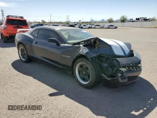 2013 Chevrolet Camaro LS z VIN 2G1FA1E37D9166438, wystawiony jako Copart lot #54959315 z przebiegiem 140 248 mil mil oraz Szkoda całkowita • Salvage title. Historia ofert i sprzedaży dostępna na DreamBid. Obrazek 4.